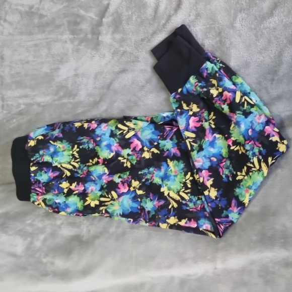 Lorna Jane Black Premium - Picture 2 of 13